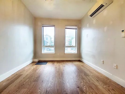 Rented by Rentall Group Inc | media 14