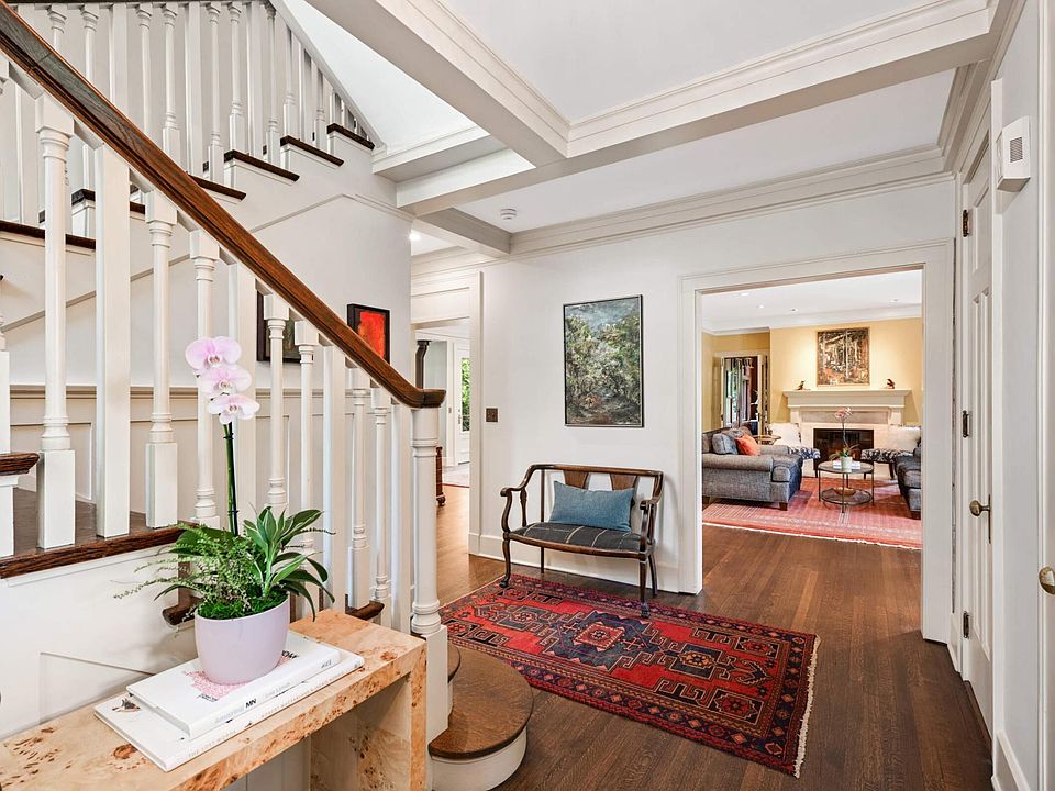 2109 James Ave S, Minneapolis, MN 55405 | Zillow