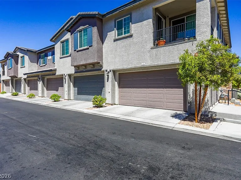 20 Barbara Ln #87 — Photo 33
