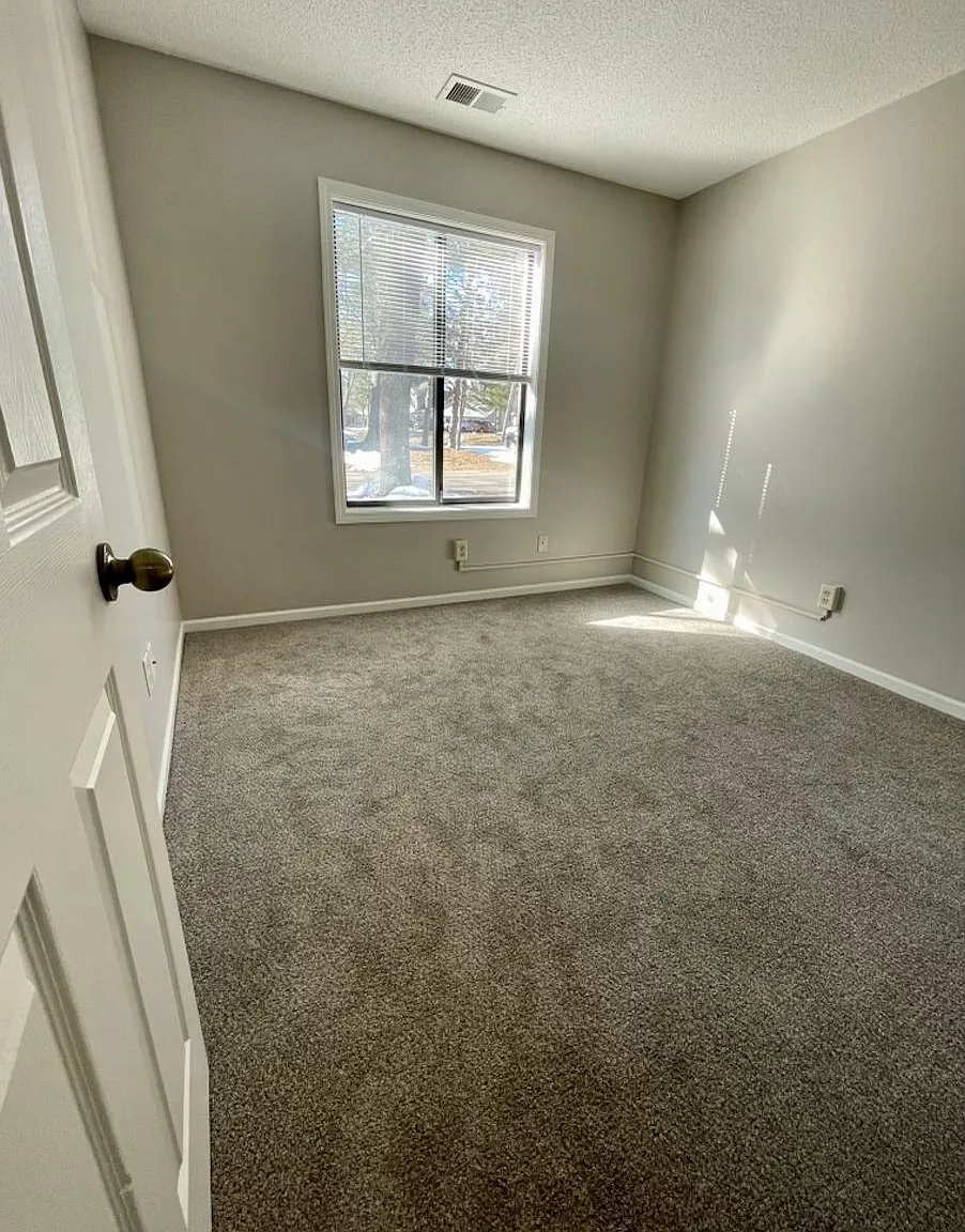 Amber Ridge Apartment Homes — Photo 2