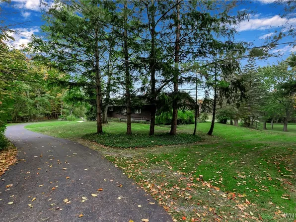 10724 Harlow Rd, Darien Center, NY 14040