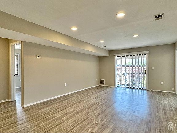 2nd image of 1511 Raspberry Ct