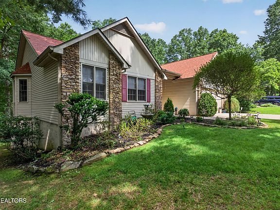 4th image of 154 Glenwood Dr