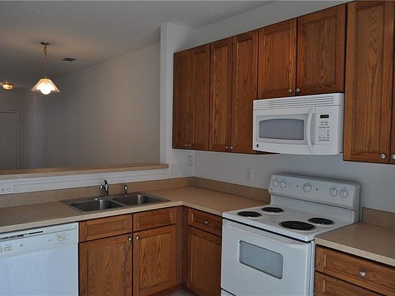 4th image of 10136 Regent Square Dr #204