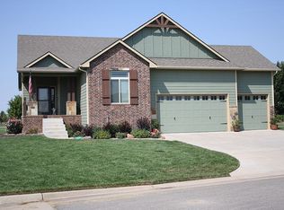 624 W Cherry Oaks Ct, Cheney, KS 67025
