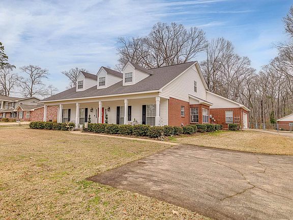 3rd image of 332 Wall Williams Rd