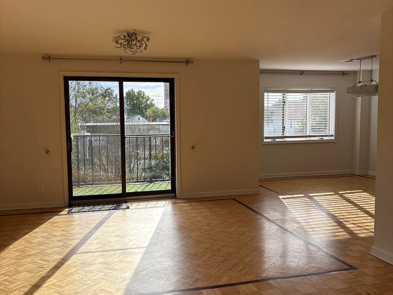 2 bed, 1619 sqft, $3,350 — Photo 4