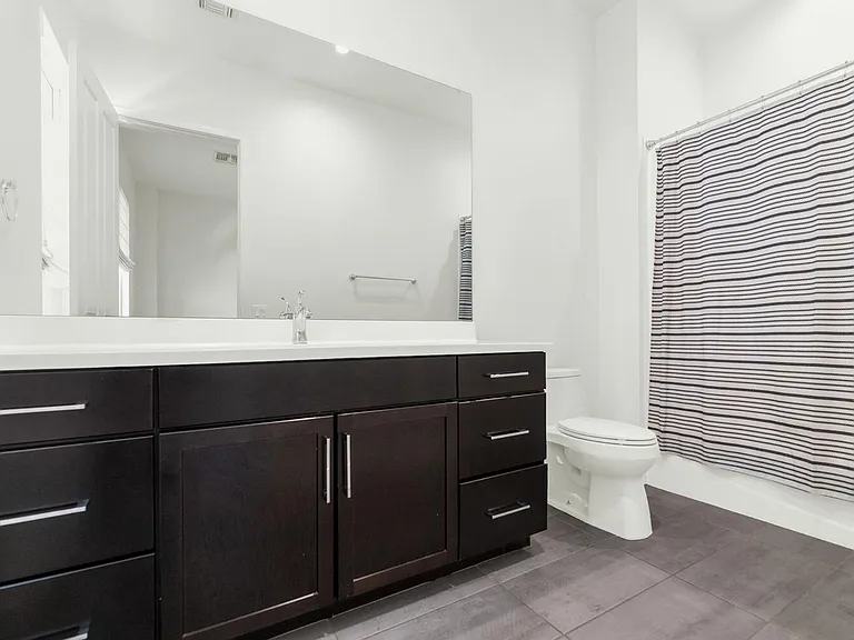 4438 N 27th St #26 — Photo 18