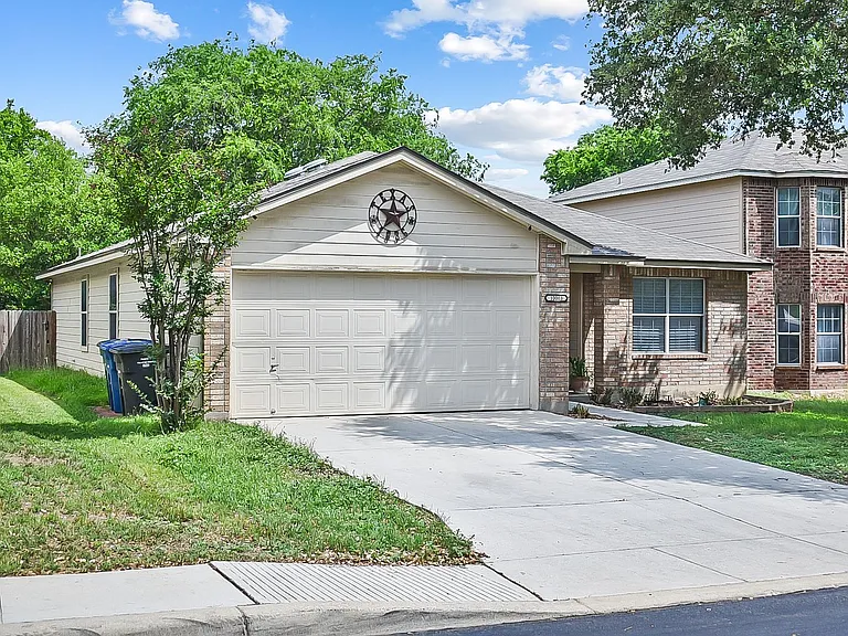 10003 Magnolia Riv — Photo 3