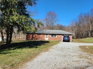 565 Haney Rd, Washington, PA 15301