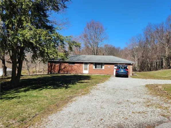 565 Haney Rd, Washington, PA 15301
