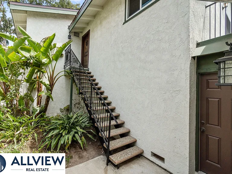 203 Oswego Ave — Photo 22