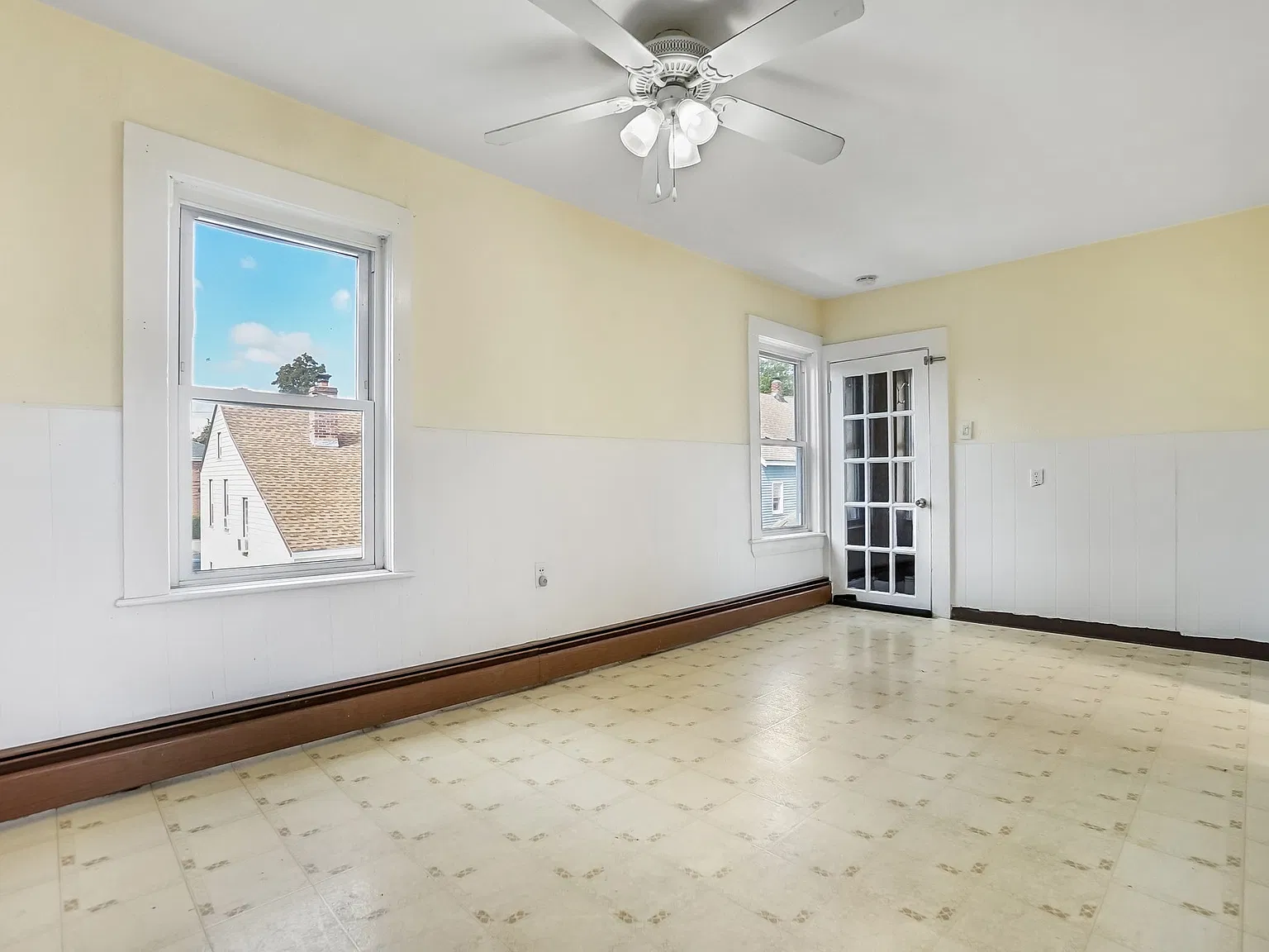 2 bed, 900 sqft, $2,200 — Photo 4