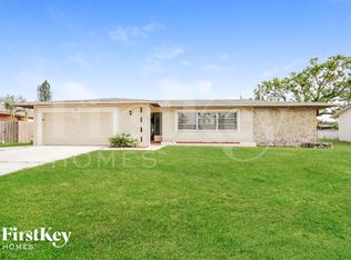 1407 SE 35th St, Cape Coral, FL 33904