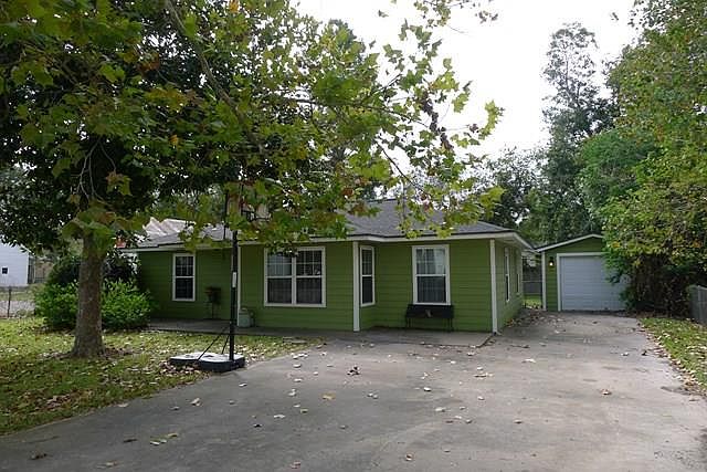 1st image of 126 1st St