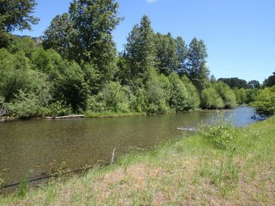 561 Sun Island Dr, Easton, WA, 98925