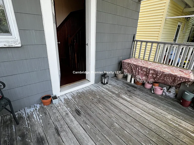 81 Newbury St — Photo 18