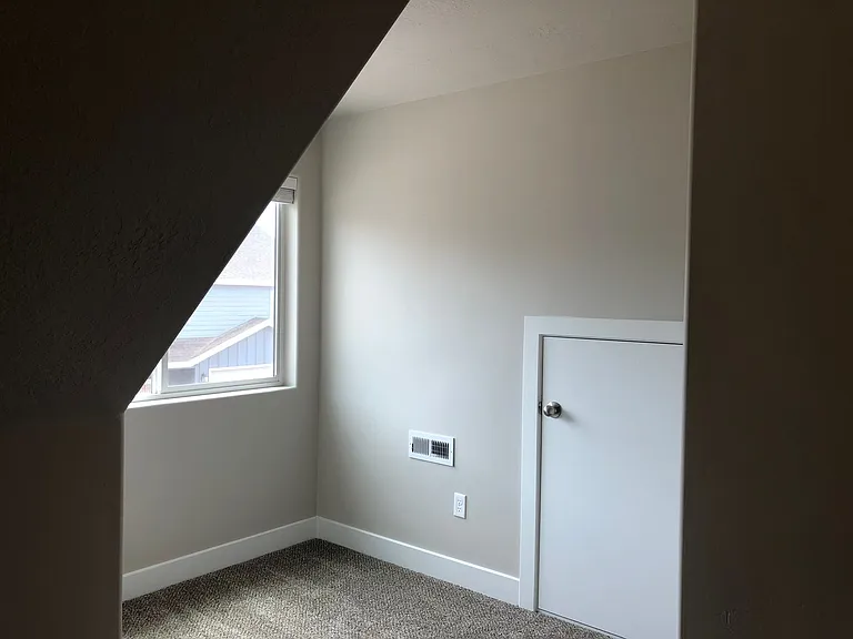 1548 W Pyrite Ln #D — Photo 17