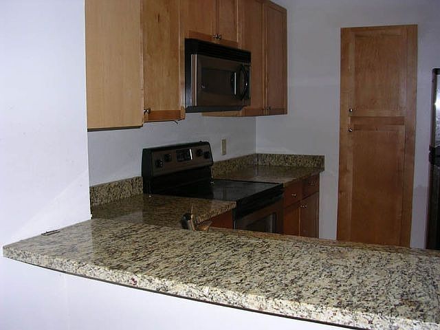 2nd image of 2657 Lenox Rd NE APT 133
