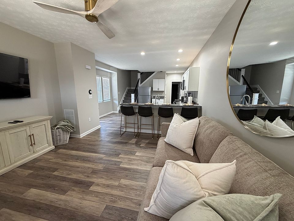 1st image of 1418 W 27th St #1418
