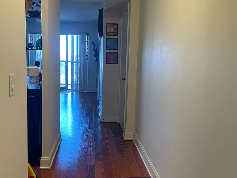 866 Audley Rd S — Photo 9