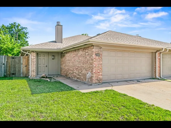 7517 Connie Ln, North Richland Hills, TX 76182