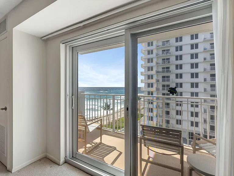 3215 S Ocean Blvd #509 — Photo 2