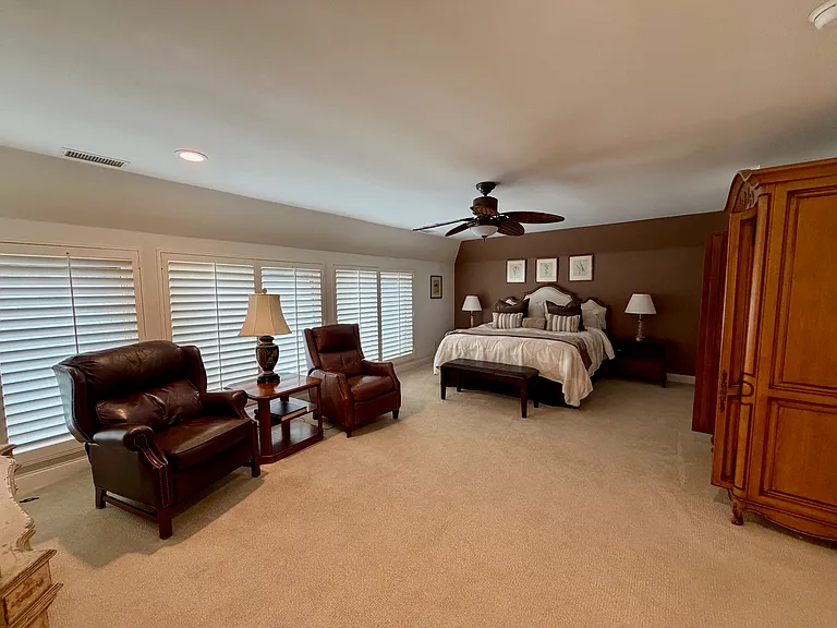 16397 Forest Hills Ln — Photo 15