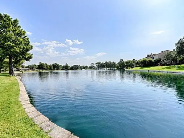 2601 Country Pl, Carrollton, TX 75006