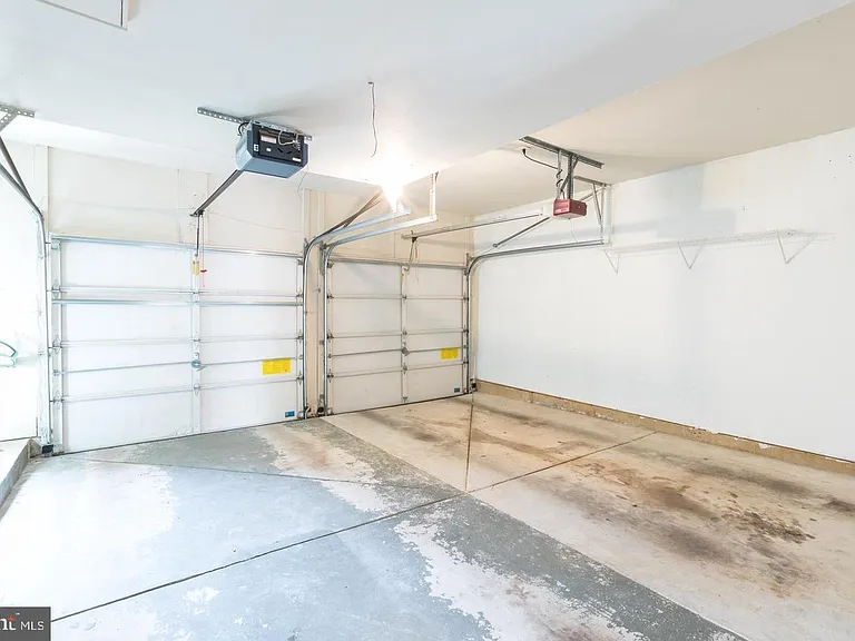 9588 Lagersfield Cir — Photo 41