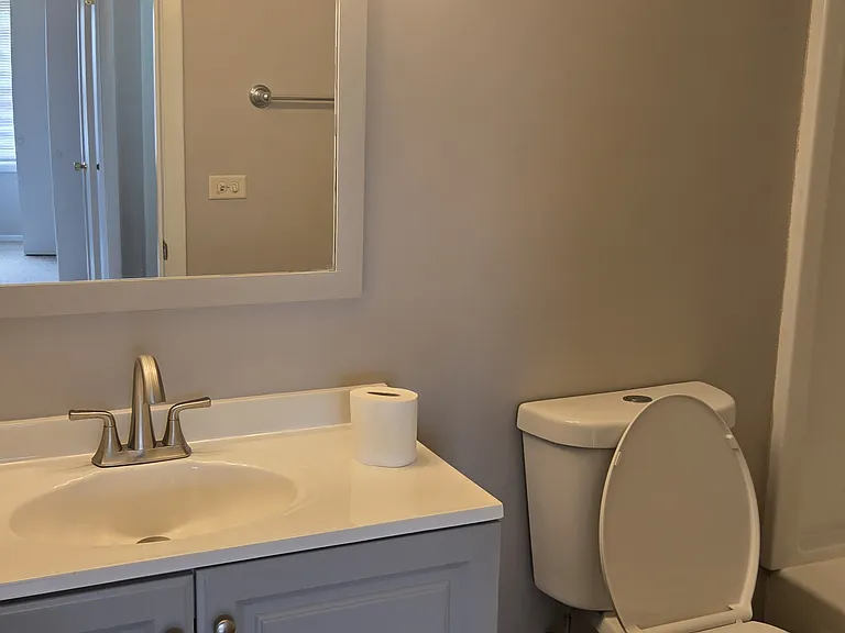 1688 Queensbury Cir — Photo 12