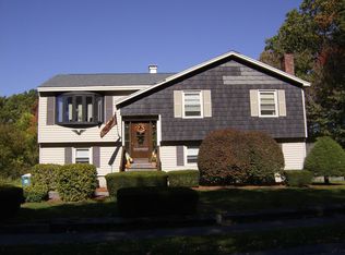 30 Sesame St, Tewksbury, MA 01876