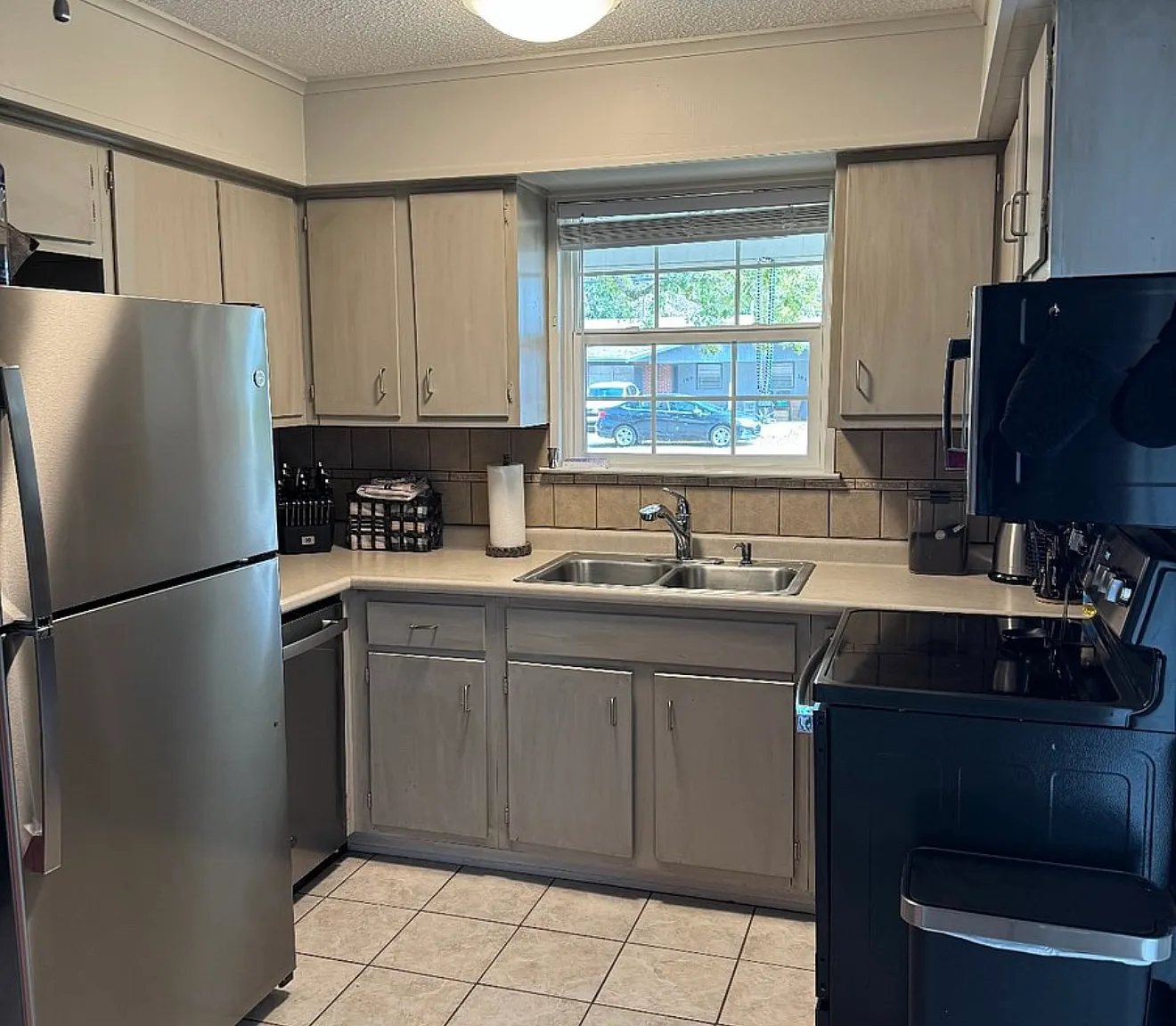 2 bed, 800 sqft, $1,595 — Photo 4