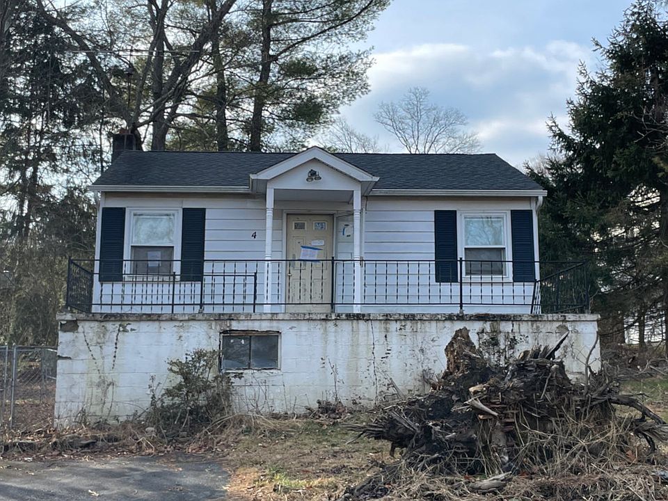 1st image of 4 Jordan Dr