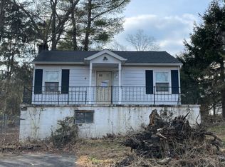 4 Jordan Dr, Brewster, NY 12563