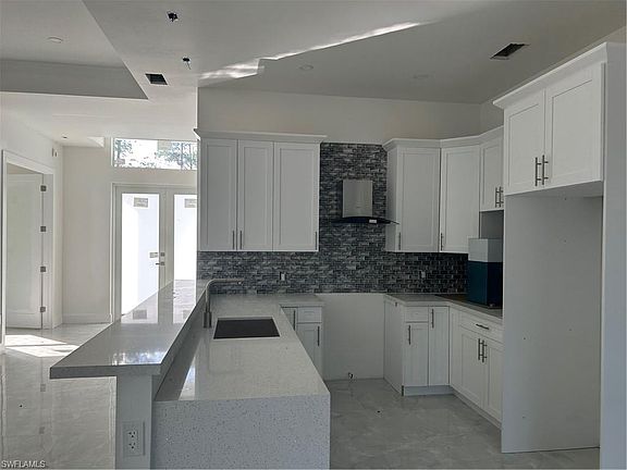 3rd image of 4930 40th ST NE