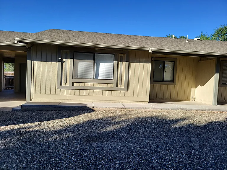 2829 N Superstition Ln #B — Photo 1