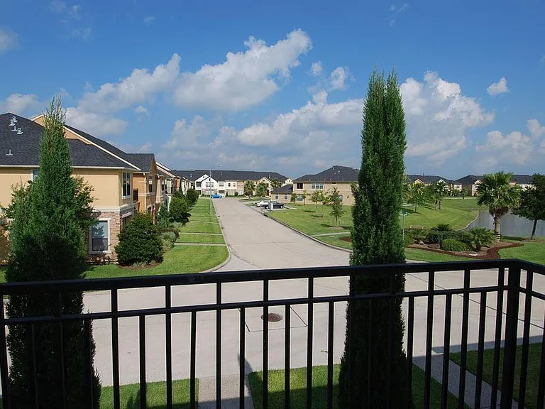2055 Spring Cedar Ln — Photo 21