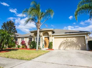 566 Granite Cir, Chuluota, FL 32766