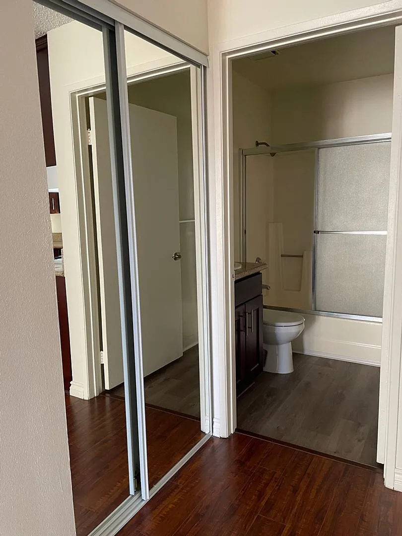 Palmer Apartments — Photo 4