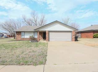 1308 S 30th St, Broken Arrow, OK 74014