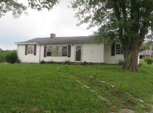 3140 Crooked Creek Rd, Berry, KY 41003