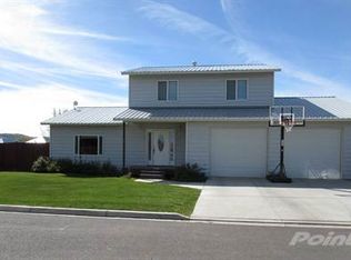 513 Redwood Ln, Rangely, CO 81648