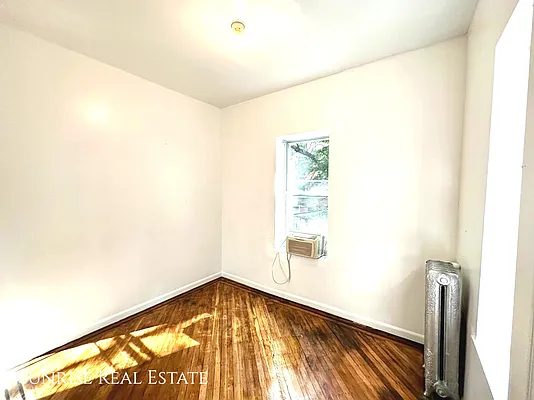 Rented by Sunrise Real Estate | media 21