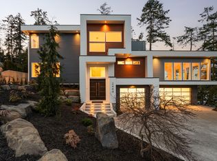 2464 Tryon Rd, North Saanich, BC V8L5H8