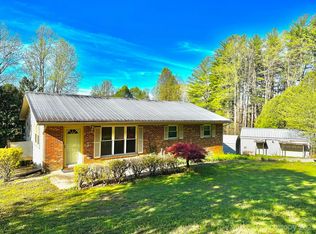 301 Connestee Rd, Brevard, NC 28712