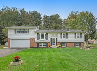 2922 S Sandstone Rd, Jackson, MI 49201