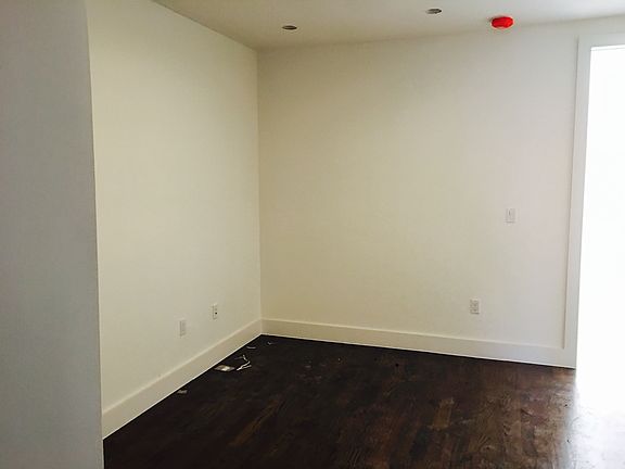 3rd image of 551 Kosciuszko St #2