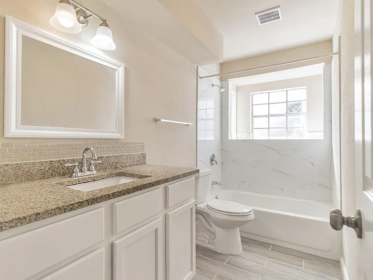 6815 Beachwood St #1 — Photo 14