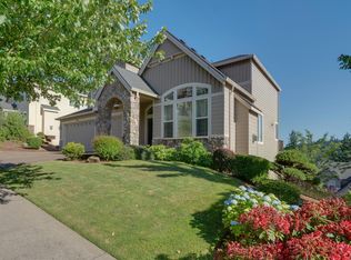 10894 SE Lenore St, Happy Valley, OR 97086